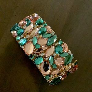 🚨3/$10   Cuff bracelet (stretchy)